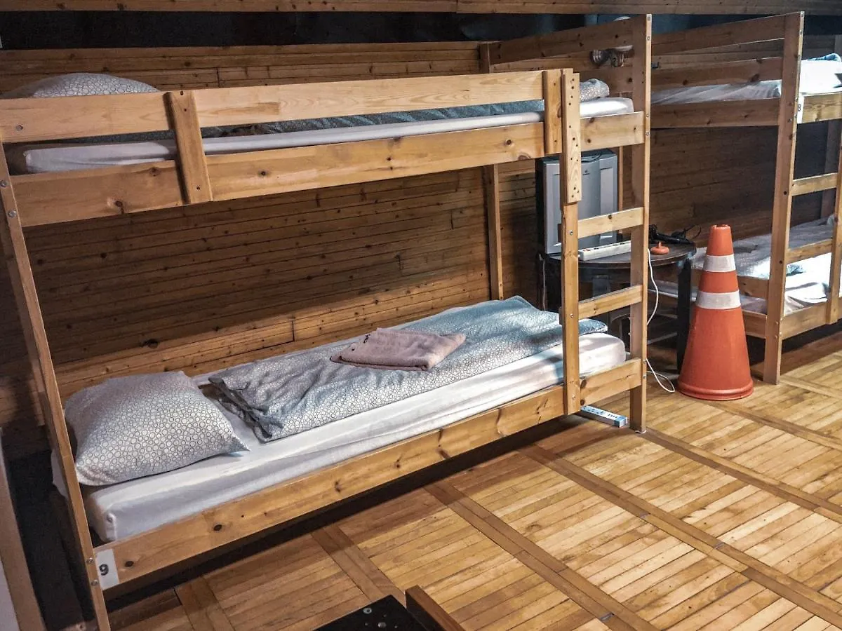 公寓 Whole Basement Former Pub For Stag Do, Bachelor House Party Flat 布达佩斯
