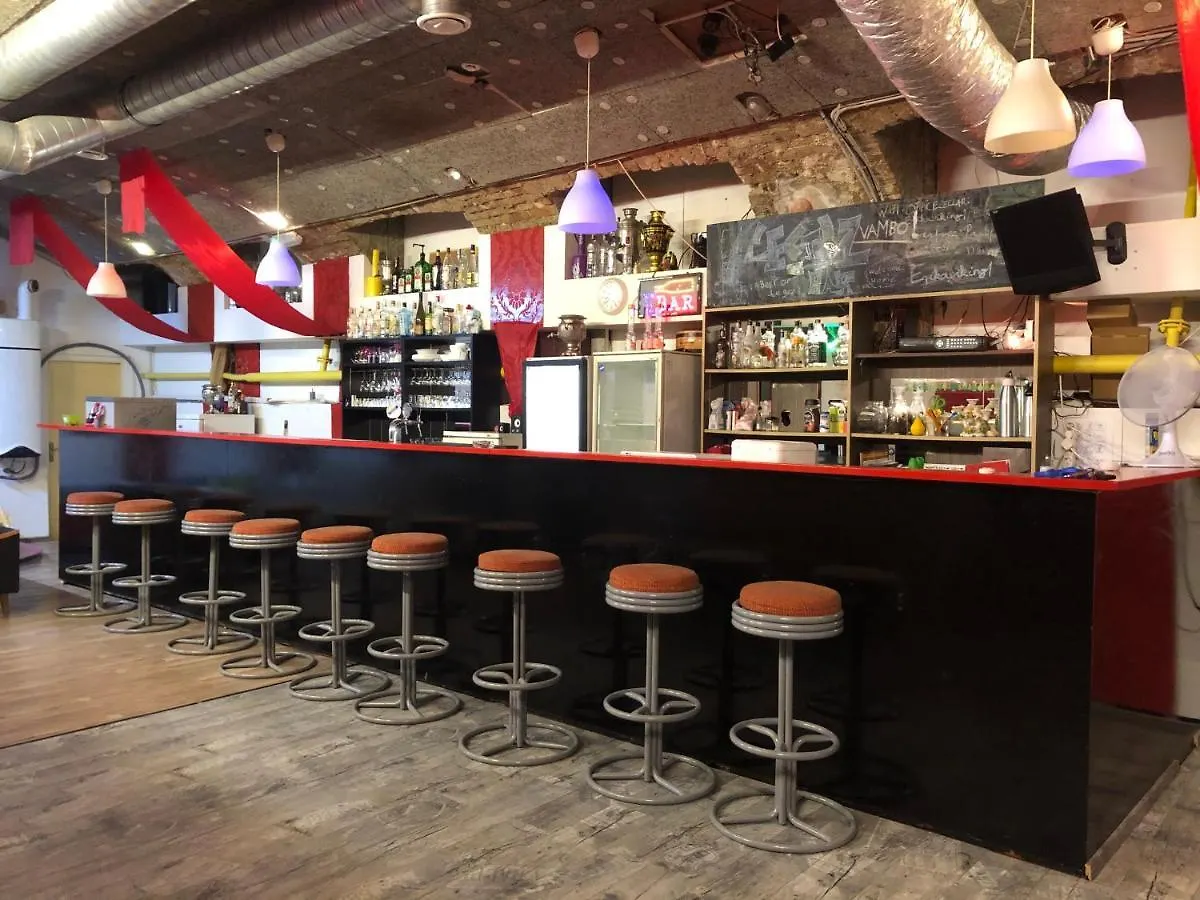 Whole Basement Former Pub For Stag Do, Bachelor House Party Flat 布达佩斯 公寓