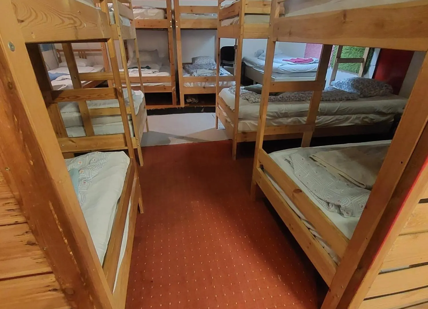 Whole Basement Former Pub For Stag Do, Bachelor House Party Flat 布达佩斯 匈牙利