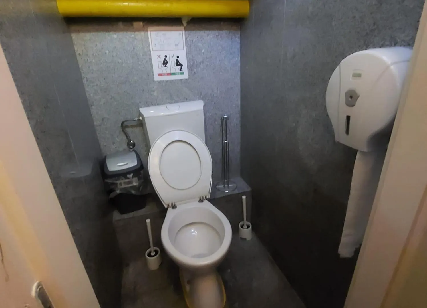公寓 Whole Basement Former Pub For Stag Do, Bachelor House Party Flat 布达佩斯
