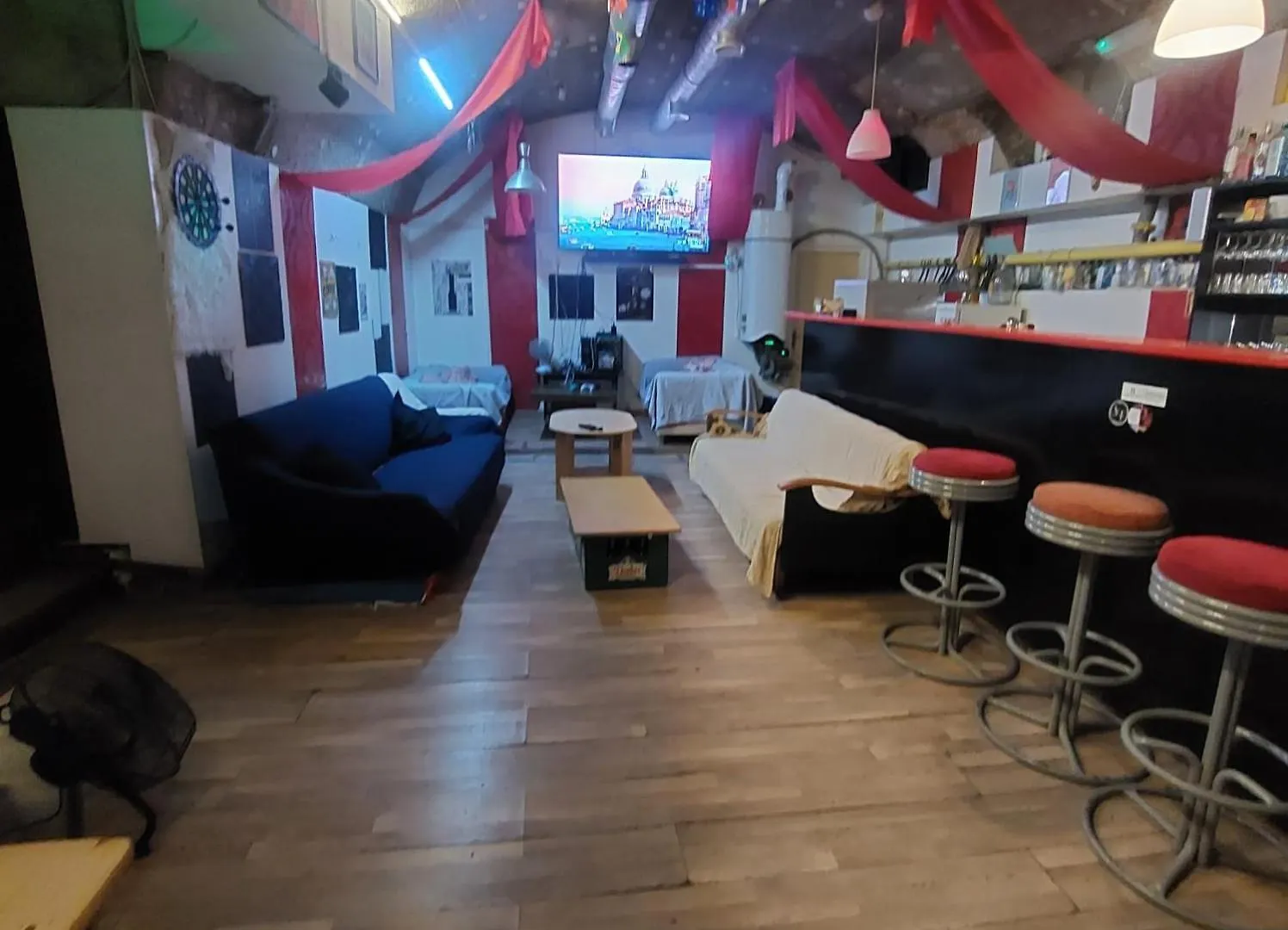Appartement Whole Basement Former Pub For Stag Do, Bachelor House Party Flat Boedapest